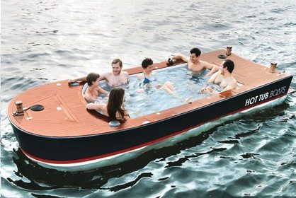 Hot tub boat